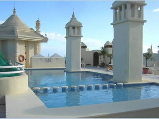 Picture of Superb Roof Top Pool Picture of Superb Roof Top Pool